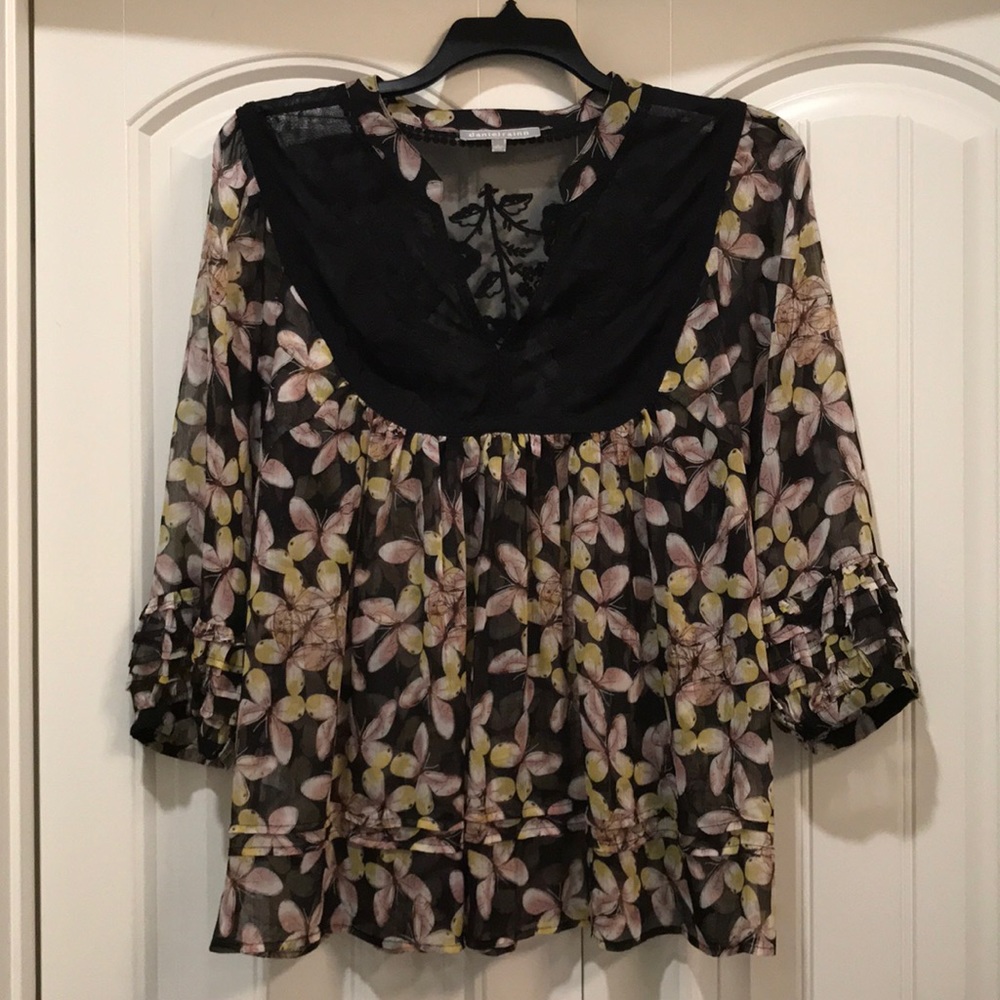 Women’s blouse